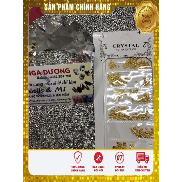 Các túi hình mix kiểu chuyên gắn trang trí móng ta và chân