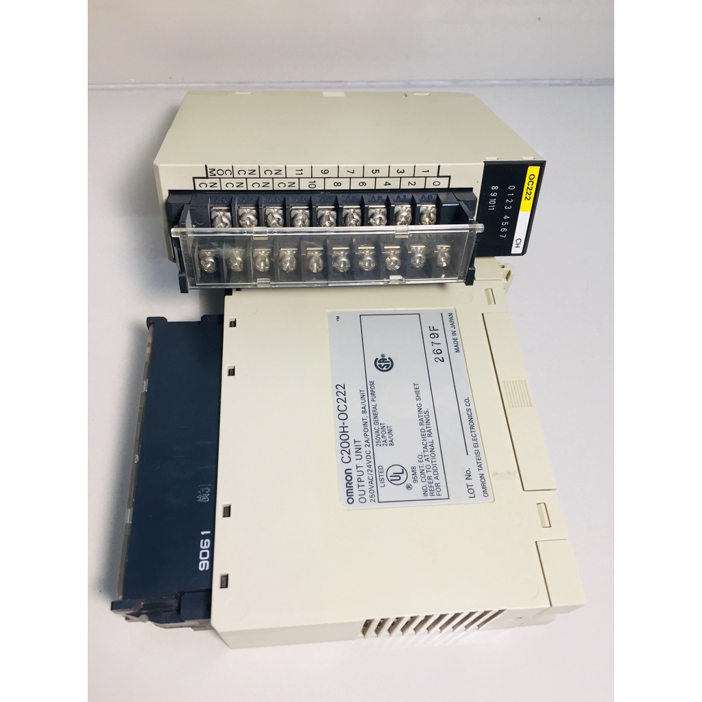 PLC OMRON C200H-OC222 Output Unit (relay)