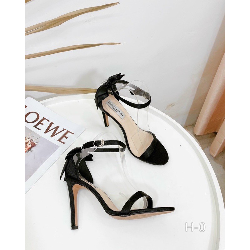 GÓT ĐŨA NƠ PHỒNG ĐÍNH ĐÁ TRÒN