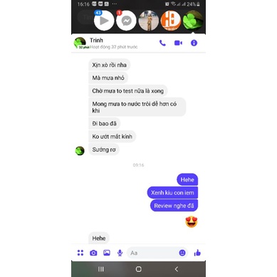 Áo mưa có mặt nạ kính và bọc tay chắn mưa