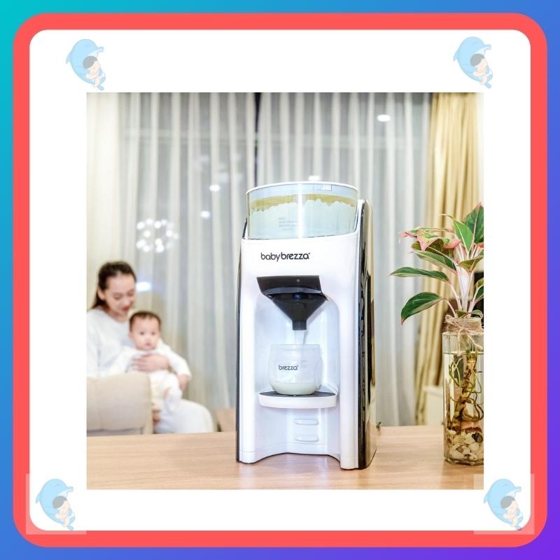 Máy pha sữa Baby Brezza Formula Pro Advanced thế hệ thứ 2 giúp mẹ nuôi con nhẹ nhàng hơn