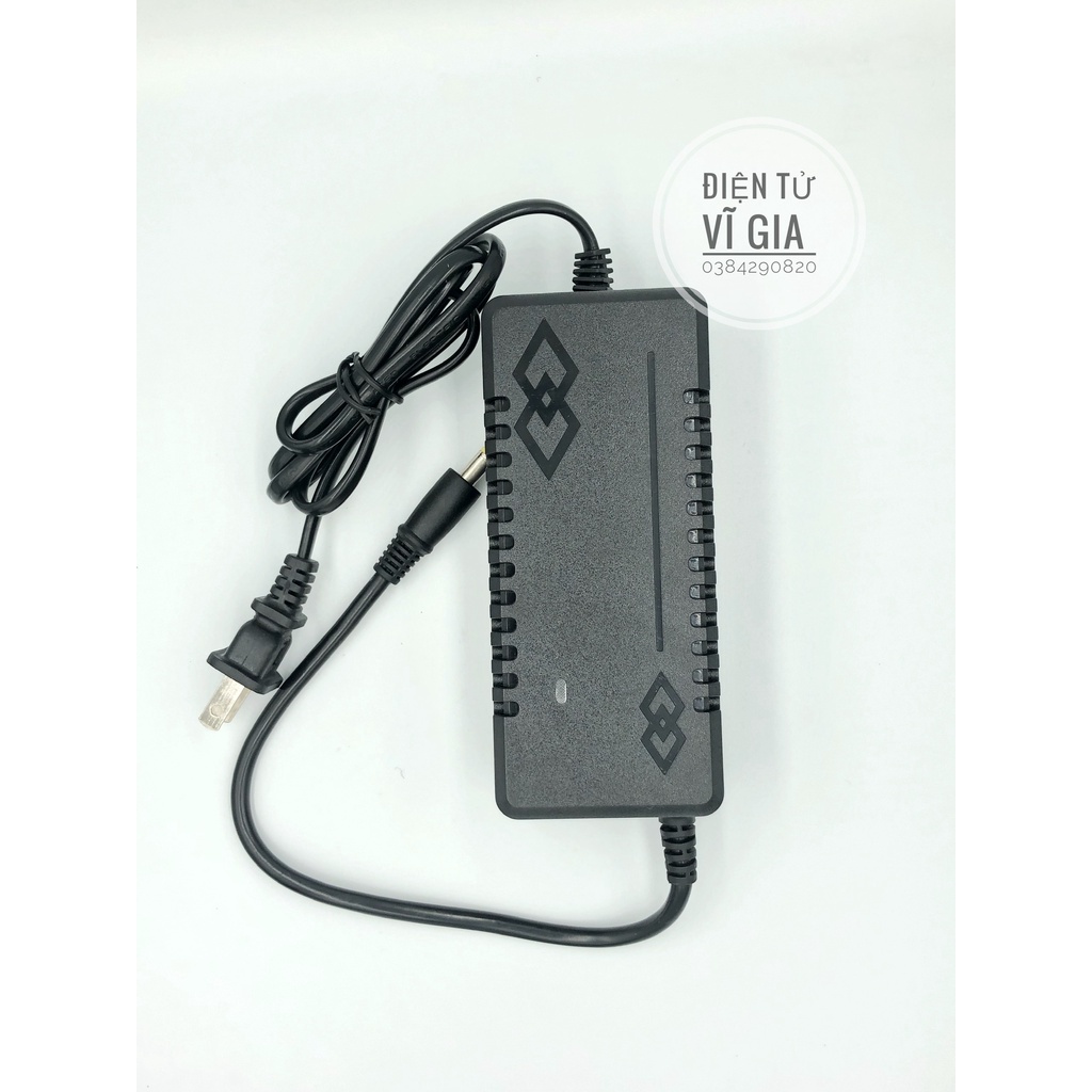 Sạc 4S 16.8V - 3A có quạt dùng cho Pin Li-ion  , Có Đèn Báo Đầy Pin