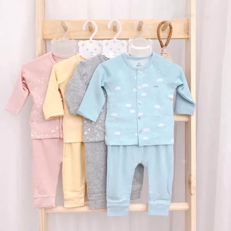 Bộ quần áo dài tay cúc vai Nous dành cho bé size 3-6m đến 18-24m