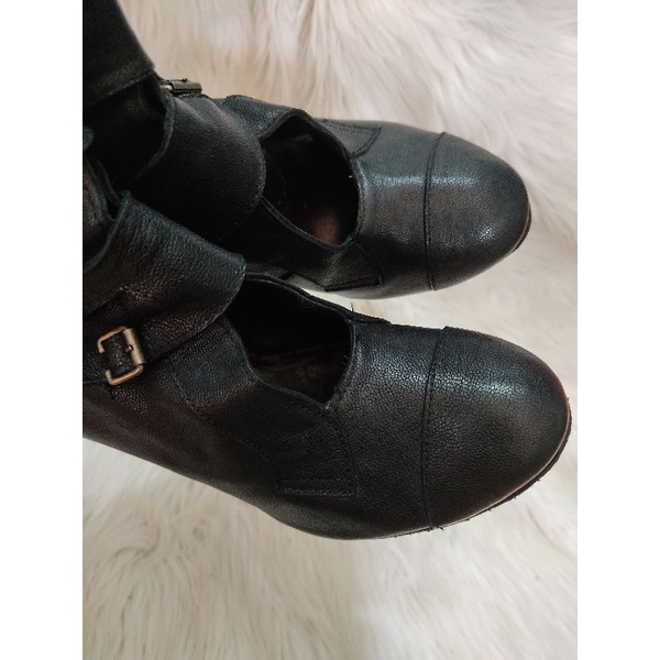 Bốt da thật size 36,5-37 mỏng