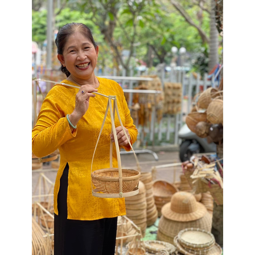 Áo bà ba nam bộ vải gấm nhiều màu cổ tròn phù hợp đi lễ chùa, thoáng mát khi đi dã ngoại, về nguồn | Áo dài Tumun