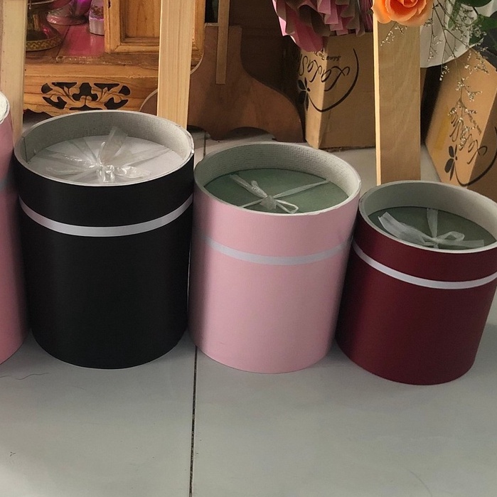 Hộp trụ gỗ tròn cắm giỏ quà bánh kẹo, hoa khô, hoa tươi, quà tặng trang trí nhiều màu sắc