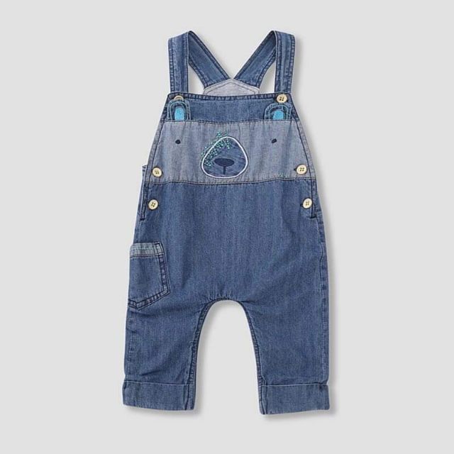 Yếm bò cho bé trai và gái hiệu Zara có khuy cài cho bé chất vải mêm nhẹ size nhí