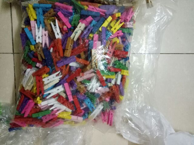 1 bịch 1000 kẹp gỗ