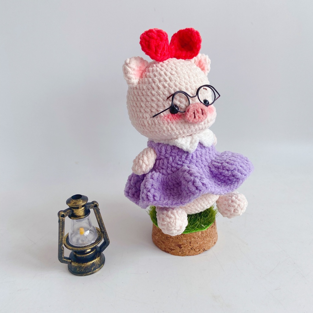 🐷Chart Tiếng Việt chú Heo ngồi siêu đáng yêu - Yêu Handmade