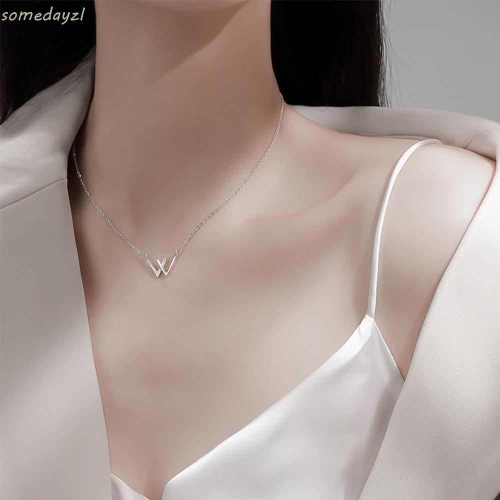 vòng cổ Nữ Mặt Chữ W Thời Trang