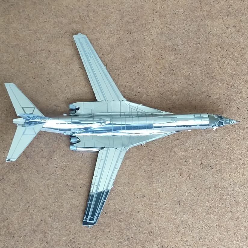 Mô hình 3D kim loại máy bay ném bom hạng nặng Rockwell B-1B Lancer Mỹ, Mô hình lắp ráp 3D thép không gỉ - Chưa lắp