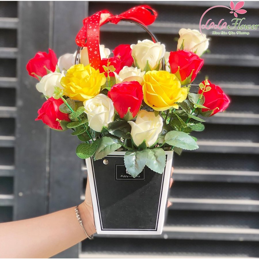 Giỏ hoa hồng sáp thơm vĩnh cửu giá rẻ siêu đẹp tại TpHCM - Đa dạng mẫu hoa 8/3, 20/10, 20/11 giá sỉ siêu rẻ