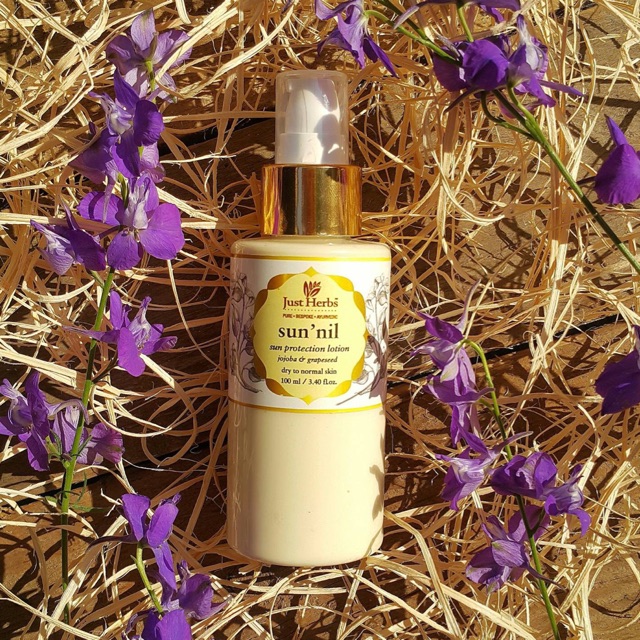 ( có box) Lotion chống nắng Just Herbs Sun'nil Jojoba Grapeseed