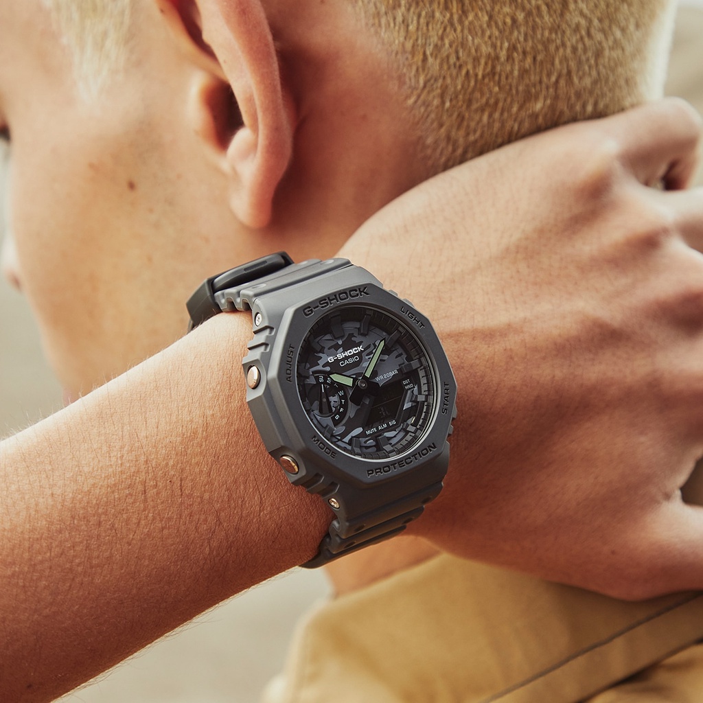 Đồng hồ nam Casio G-Shock GA-2100CA-8A chống va đập, chống nước 200m, hàng chính hãng