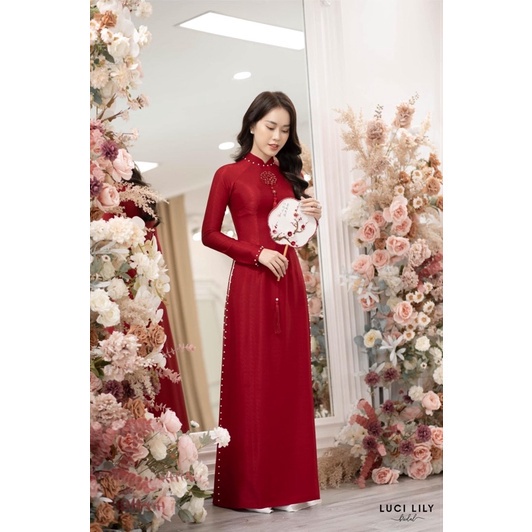 Áo Dài Cô Dâu 2 Màu Đỏ Trắng, Chất Lụa Cao Cấp, Chữ Hỷ Trước Ngực Kết Pha Lê Nhẹ Nhàng Nhưng Đầy Sang Trọng, Quyến Rũ