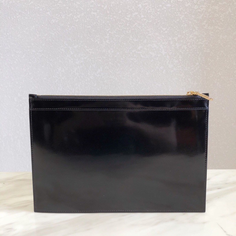 túi clutch họa tiết tăm cổ điển về hàng, da bò sản xuất đơn giản, phóng khoáng, bên trong là vải dệt ba màu thom browne