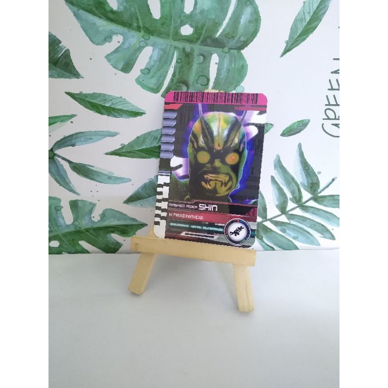 Thẻ bài sưu tầm card in kamen rider Decade đọc được 2 mặt trong Driver Kamen Rider Shin