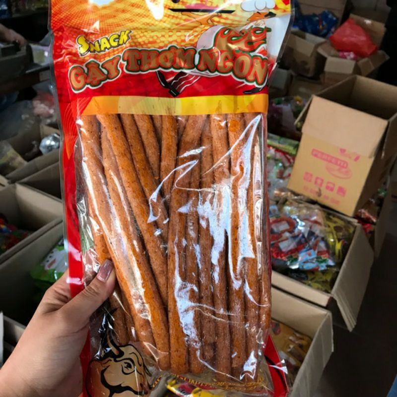 Snack gậy dài thơm cay mới , sỉ đồ ăn vặt ( túi nhiều cái )