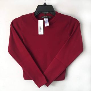 Áo Croptop Tay Dài Màu Đỏ Đô