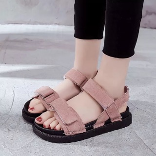 Sandal nữ quai da lộn hồng- đen