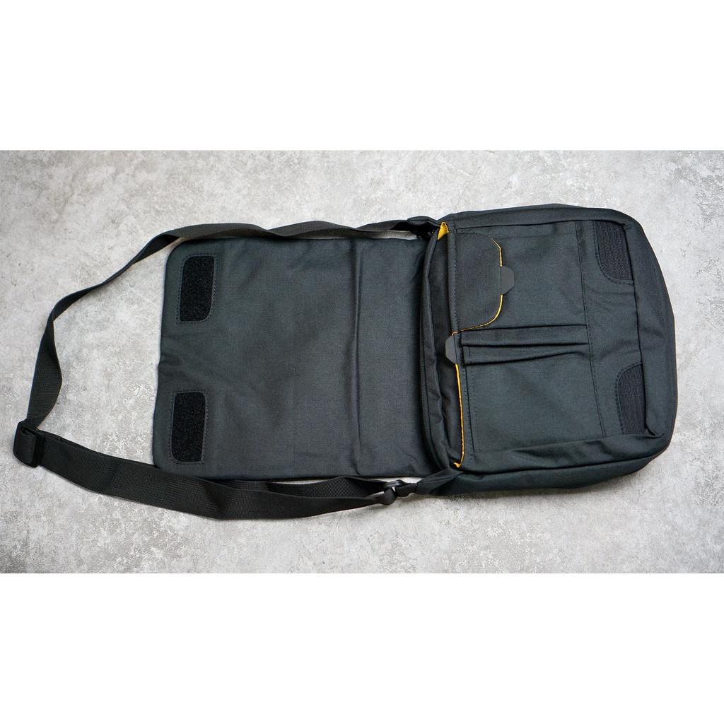 Túi đeo chéo đa năng, đựng ipad jackwolfskin