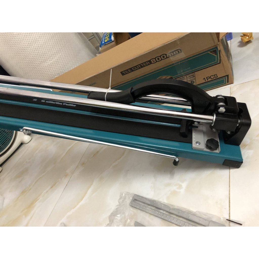 Bàn cắt gạch men Total THT576004 600mm