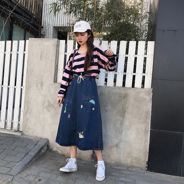 CHÂN VÁY JEANS THÊU 2 TÚI