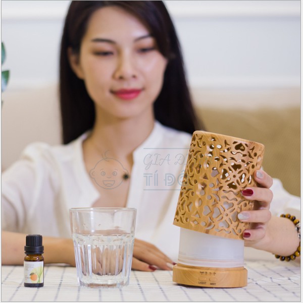 Máy Xông Tinh Dầu Tạo Ẩm Không Khí Điêu Khắc Hoa Văn Dung Tích 150ml