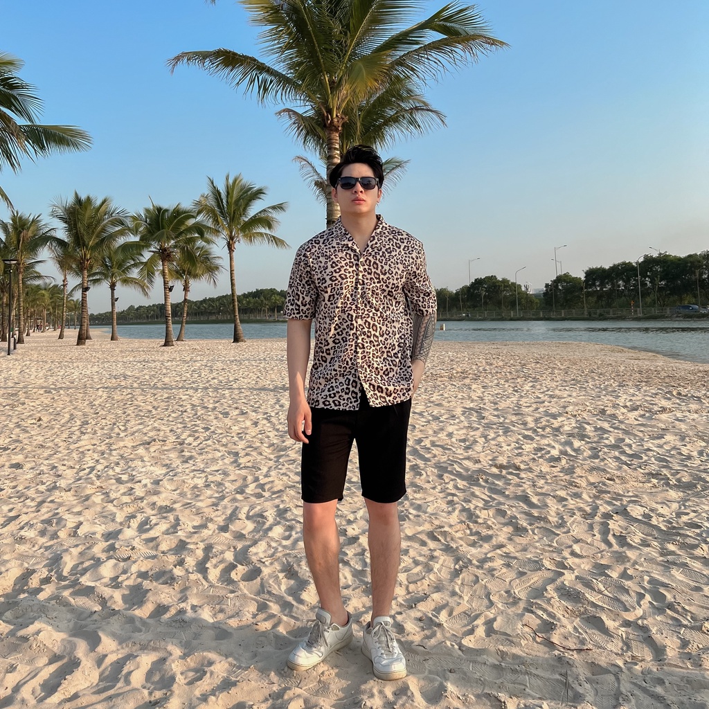 Áo sơ mi nam ngắn tay DEWE, vải lụa nhập khẩu chống nhăn thoáng mát, họa tiết Da Beo - DEWE Cuban Shirt