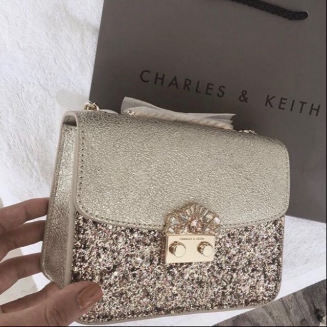Túi Charles and Keith hàng xịn