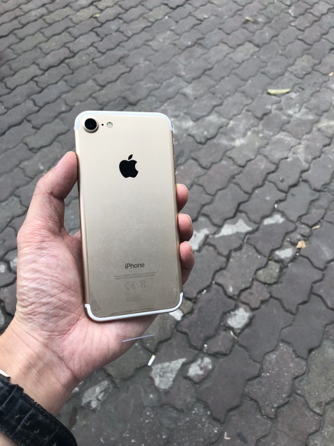 Điện thoại iPhone 7 32G Gold