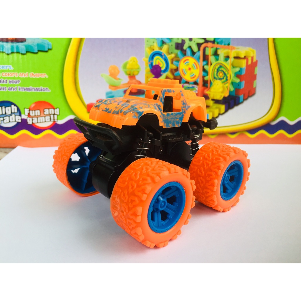 Xe địa hình Monster Zap Giảm Xóc, Xoay 360 nhào lộn và chạy đà cực mạnh