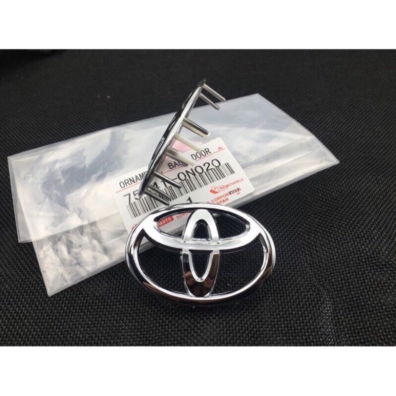 Logo vô lăng toyota innova xịn zin theo xe