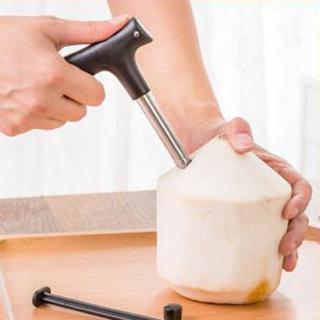 Dụng cụ cắt trái dừa nhanh chóng dễ sử dụng