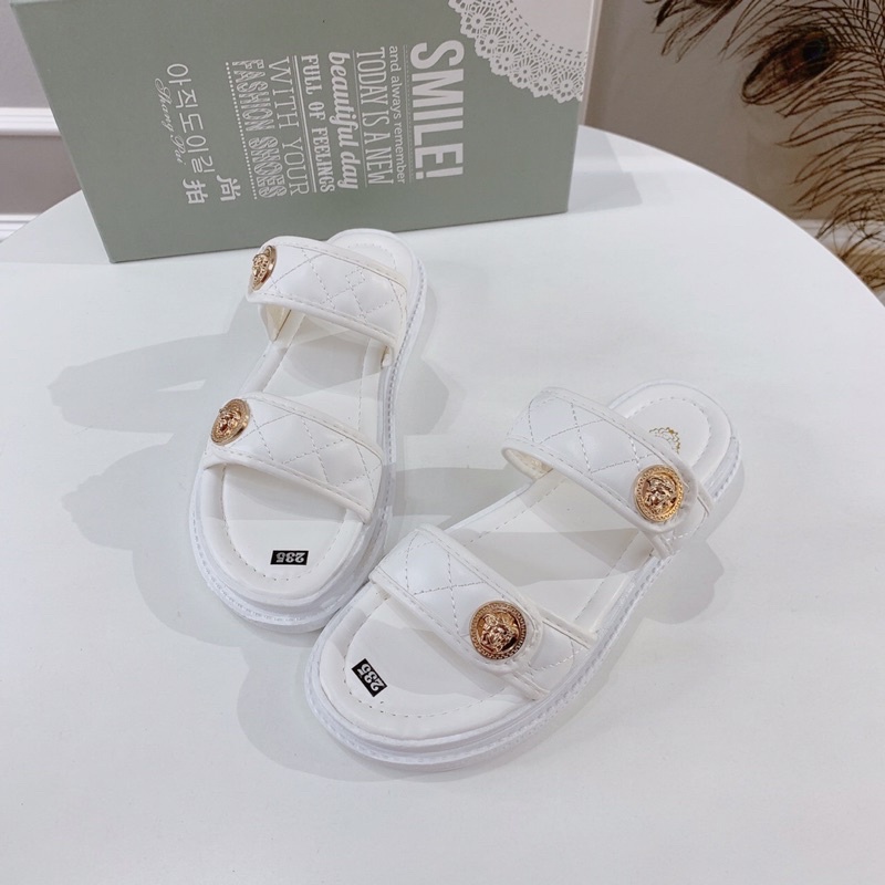 HÀNG CÓ SẴN ,LÊ2 CẦU BÁNH MÌ