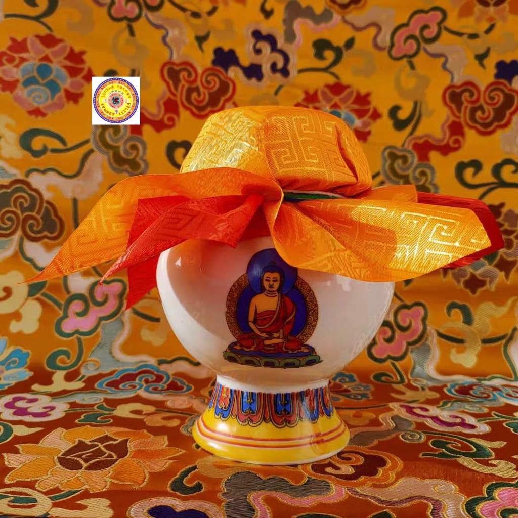 [PBMC]Bảo bình TV Kumbum - mani (Tứ Thủ) - Nắp bọc vải màu trắng (Cái)