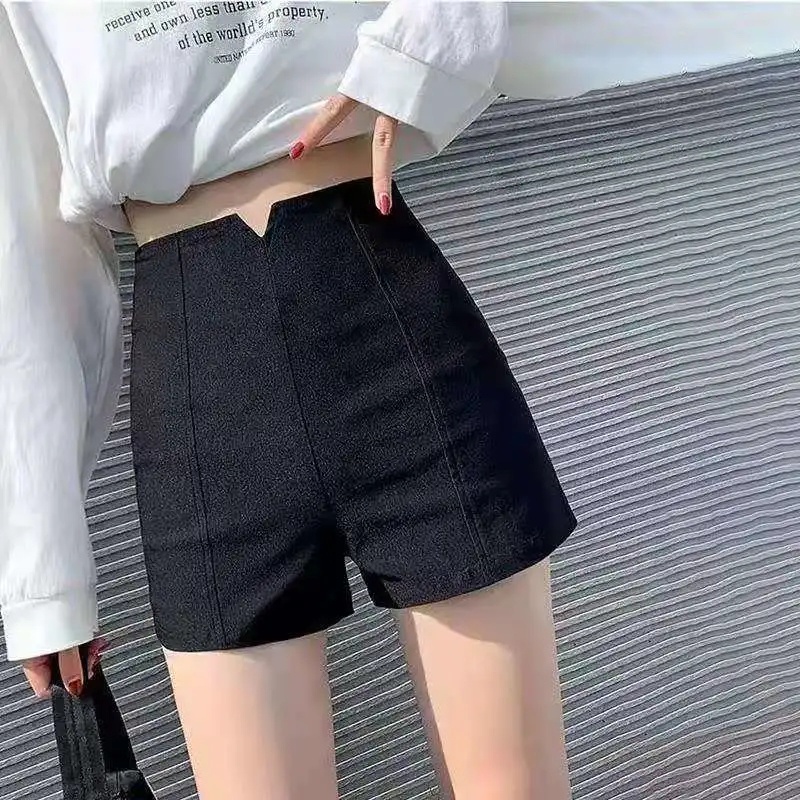 Quần đùi lưng cao co giãn có size lớn 3XL thích hợp cho bạn nữ cân nặng 73kg