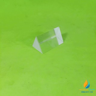 Lăng kính tán sắc ánh sáng, kích thước đáy 3cm x 3cm, cao 5 cm