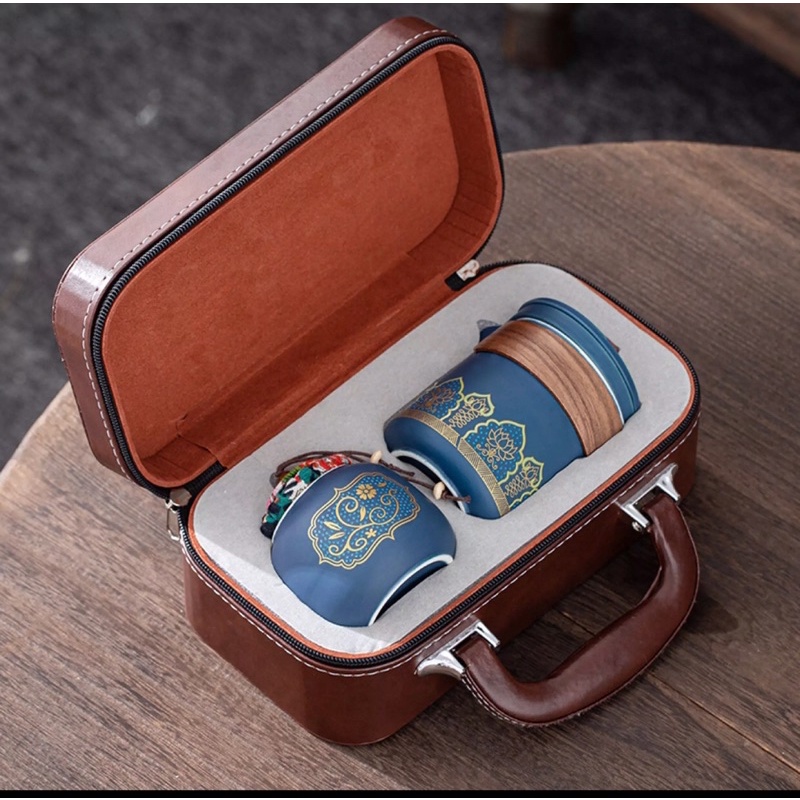 Bộ trà sứ du lịch, dã ngoại cao cấp, mẫu 1 valy da màu da bò sang trọng