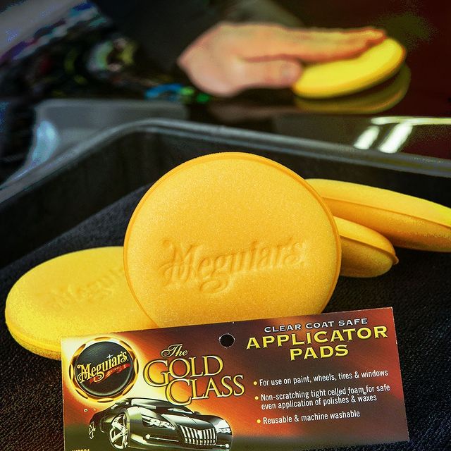 Meguiar's Mút dưỡng chuyên dụng màu vàng, đường kính 11 cm