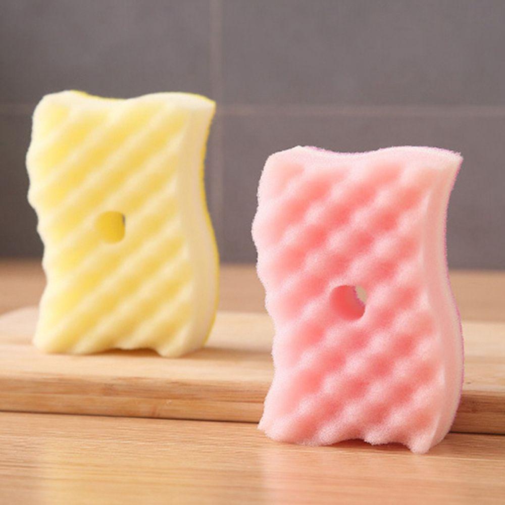 Miếng Bọt Biển Dày Dặn Để Lau Chùi Chén Dĩa Tiện Dụng Và Bền