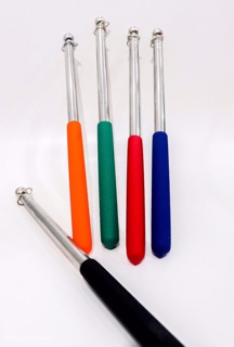 Que chỉ bảng inox