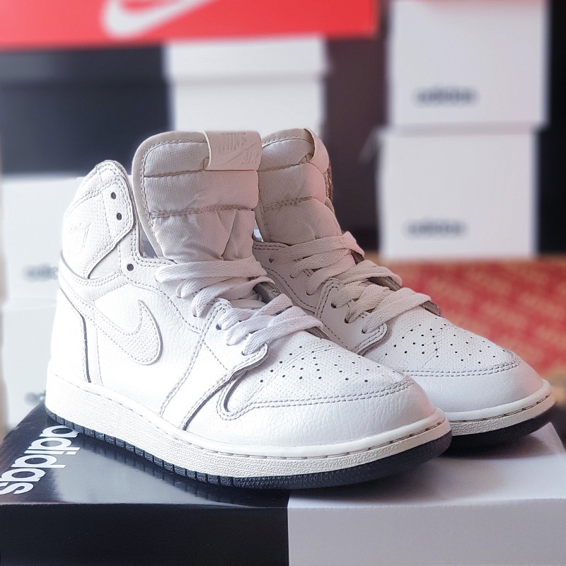 Giày Jordan 1 Retro High Perforated White, size 39, real 2hand