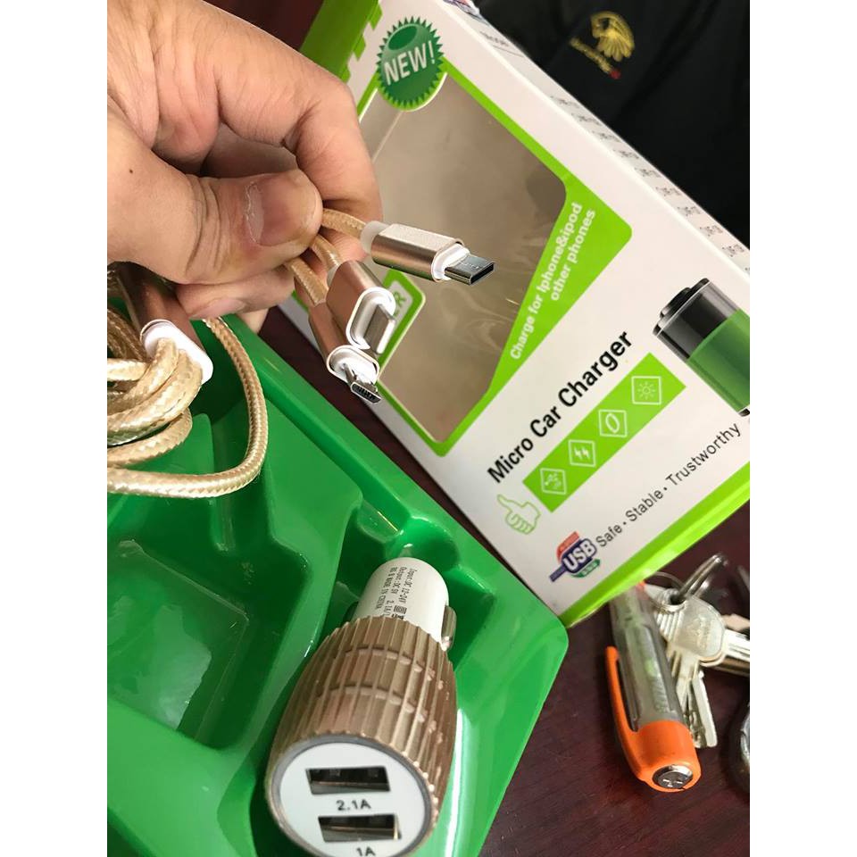 Tẩu sạc oto