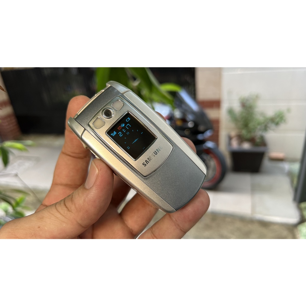 Điện thoại samsung sgh-e710  chính hãng