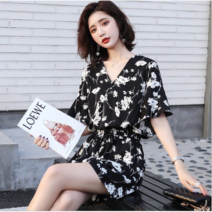 SET JUM HOA ĐEN TRẮNG LỤA