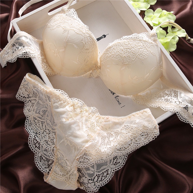 Bộ áo ngực và quần lót ren mềm mại cổ chữ V xẻ sâu quyến rũ dành cho nữ | BigBuy360 - bigbuy360.vn