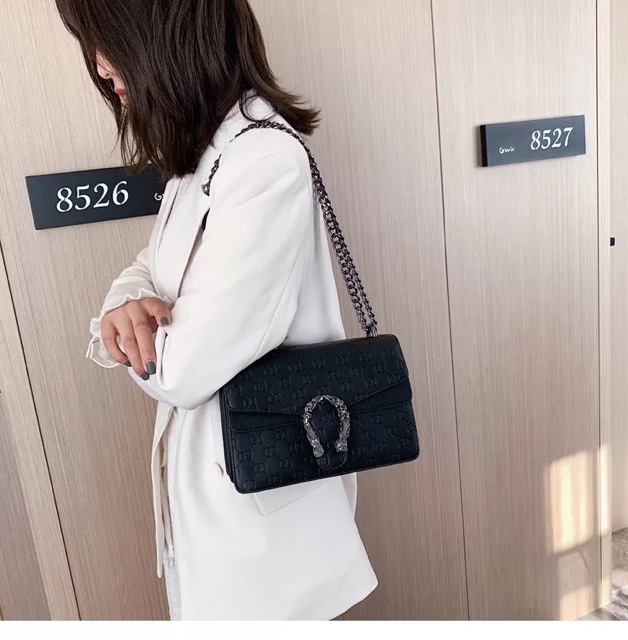 Túi nữ quảng châu đeo chéo in chữ vân chìm chất đẹp - HD163 | BigBuy360 - bigbuy360.vn