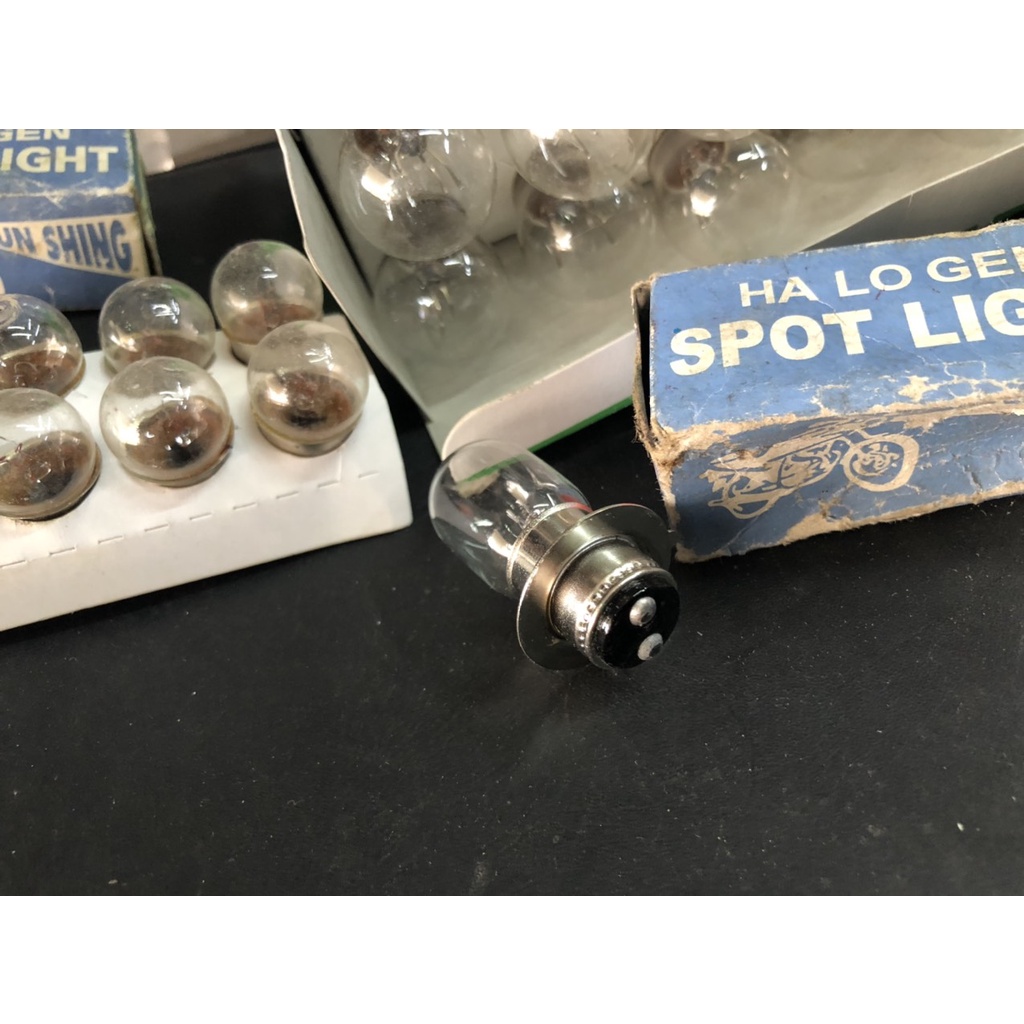 01 Bóng đèn xinhan 6V cho xe honda 67- cub dùng điện má vít 6v