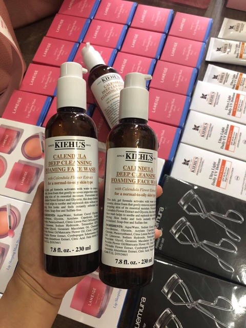 Sữa rửa mặt Kiehl's Hoa cúc